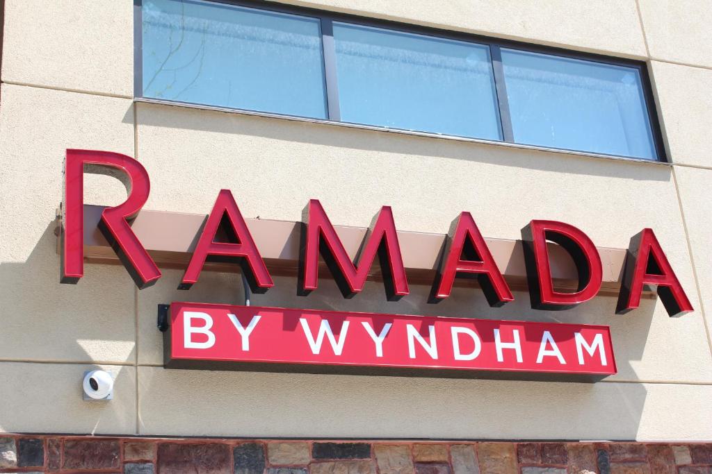 Ramada by Wyndham Bronx Terminal - main image