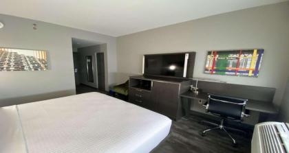 Best Western Plus City Line Hotel - image 3