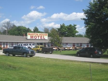 Martin House Motel Brookfield - main image