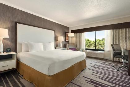 DoubleTree by Hilton Milwaukee/Brookfield - image 15