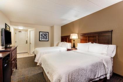 Hampton Inn Milwaukee Brookfield - image 16