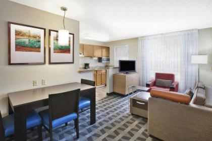 TownePlace Suites by Marriott Brookfield - image 4