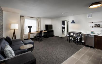 Residence Inn by Marriott Milwaukee Brookfield - image 11