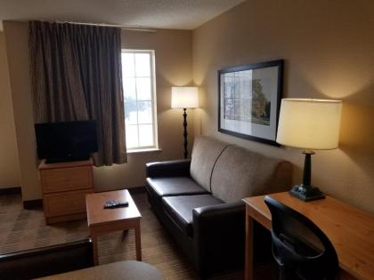 Extended Stay America Suites - Milwaukee - Brookfield - image 7