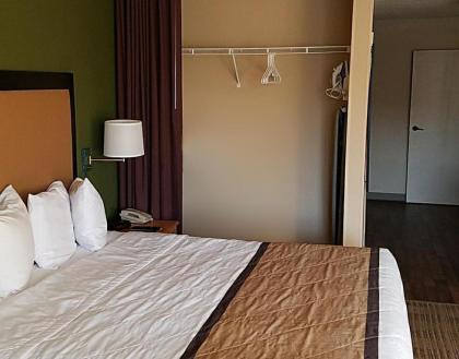 Extended Stay America Suites - Milwaukee - Brookfield - image 8