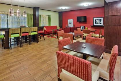 Hampton Inn Brookhaven - image 10