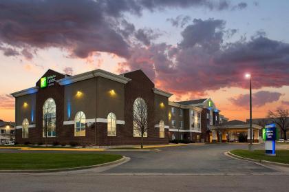 Holiday Inn Express Hotel  Suites Brookings an IHG Hotel Brookings South Dakota