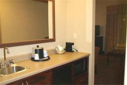 Hampton Inn & Suites Brookings - image 13