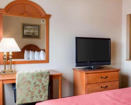 Quality Inn Brookings-University - image 12