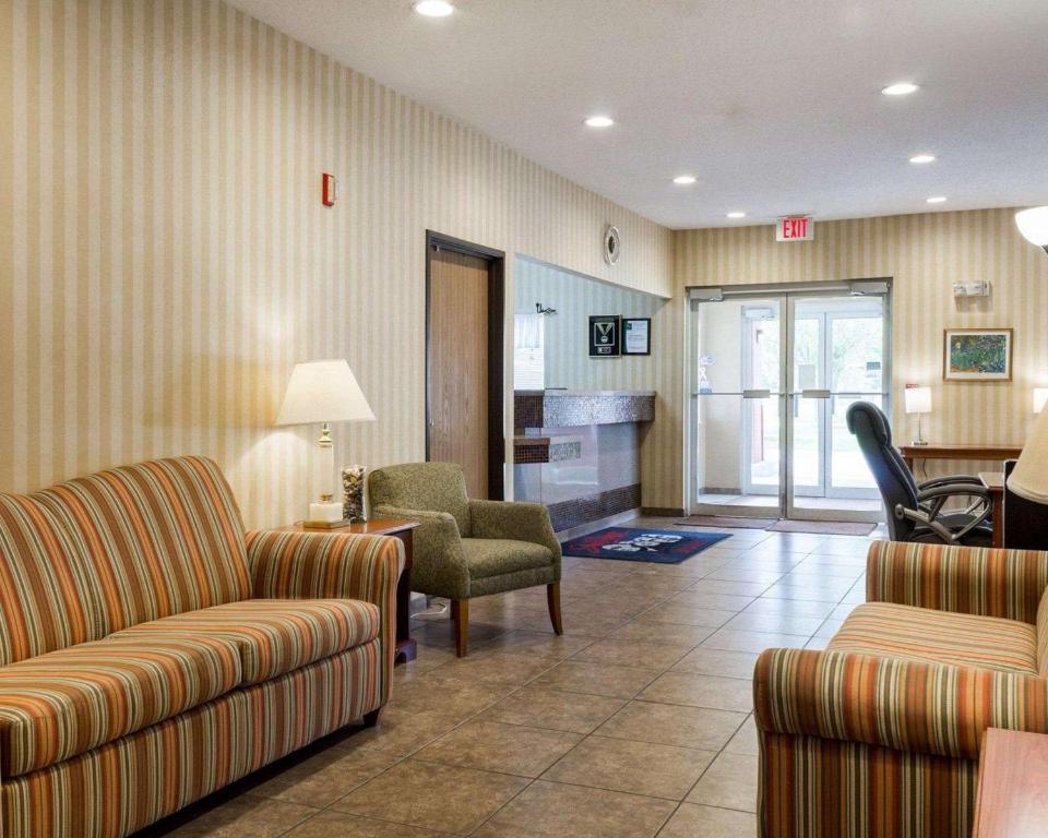 Quality Inn Brookings-University - image 2