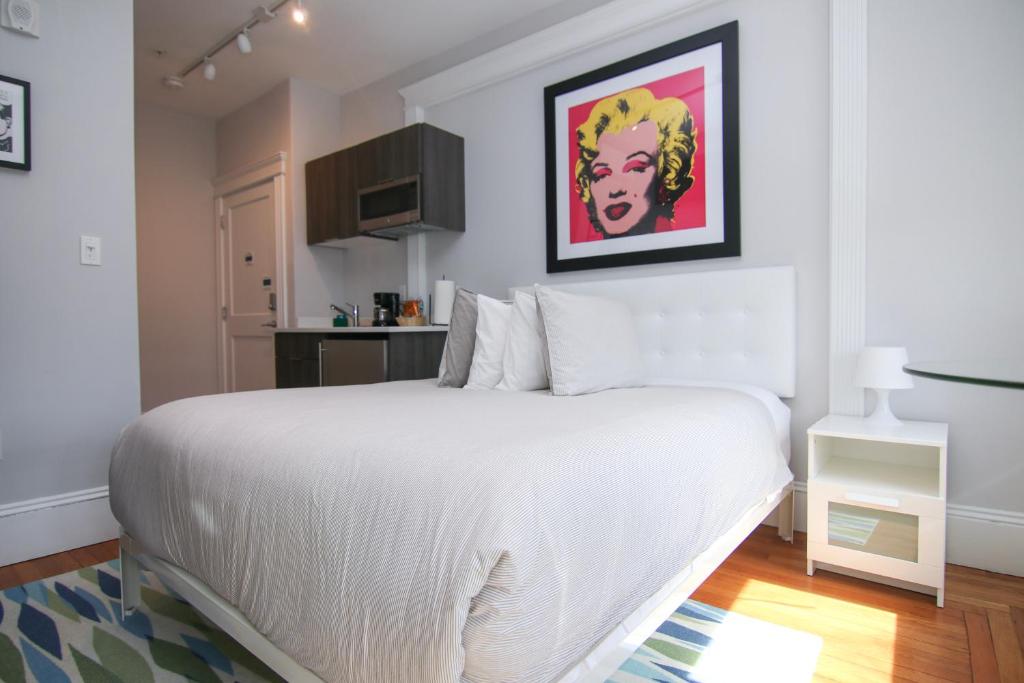 A Stylish Stay w/ a Queen Bed Heated Floors.. #29 - main image