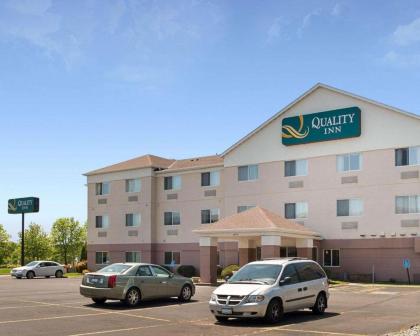 Brooklyn Center Quality Inn - image 13