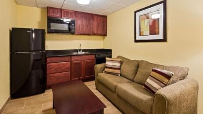 Best Western Airport Inn & Suites Cleveland - image 14