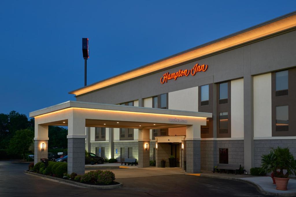 Hampton Inn Louisville/I-65/Brooks Road - main image