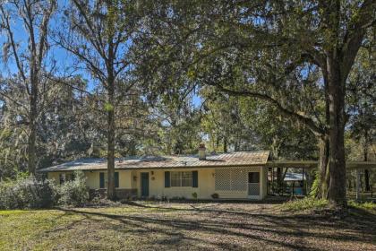 Pet-Friendly Brooksville Cottage with Fire Pit! - image 3