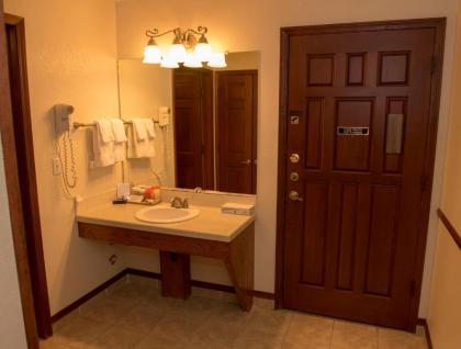 Hilltop Inn Broomfield Denver - image 4