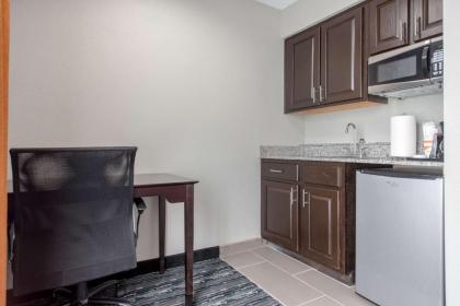 Quality Inn Indianapolis-Brownsburg - Indianapolis West - image 6