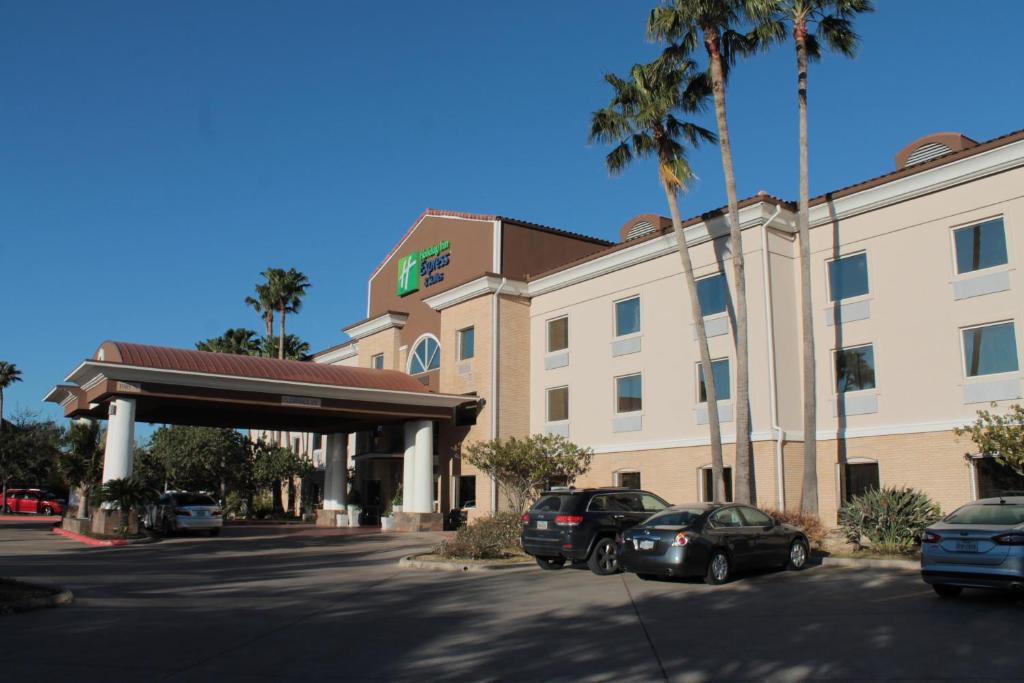 Holiday Inn Express Hotel and Suites Brownsville an IHG Hotel - main image