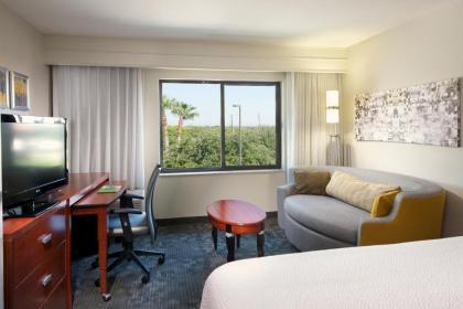 Courtyard by Marriott Brownsville - image 11