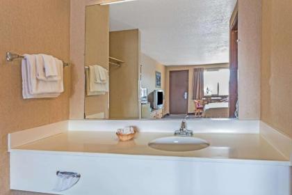 Travelodge by Wyndham Pioneer Villa - image 7