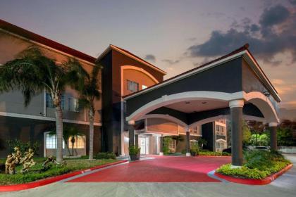 La Quinta by Wyndham Brownsville North - image 12