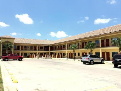 Boca Chica Inn and Suites - image 6