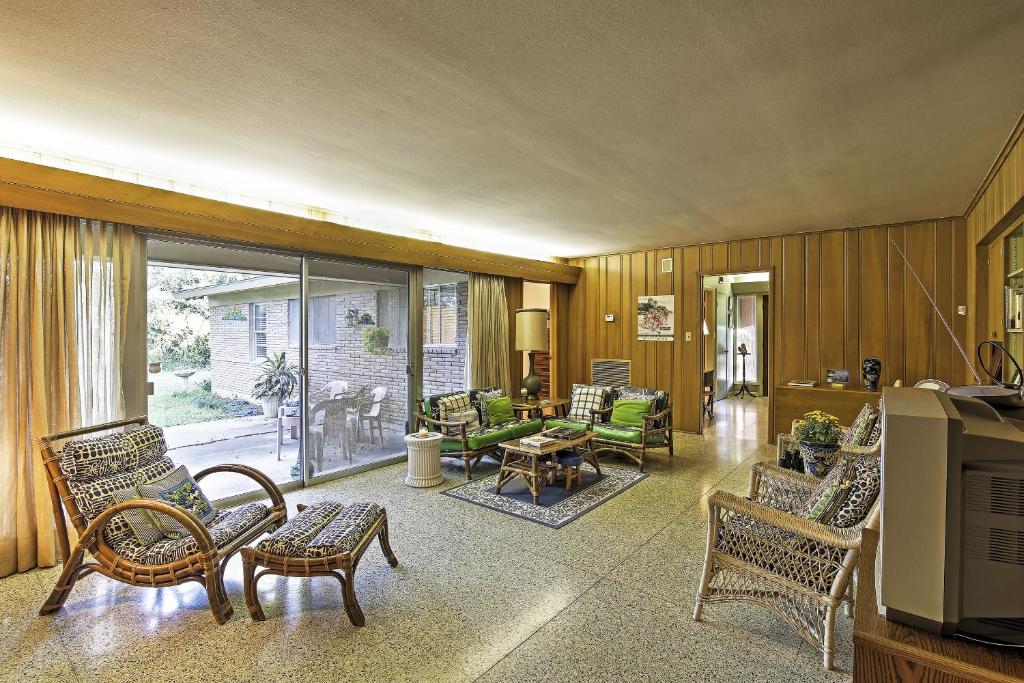 Mid-Century Brownsville Hideaway with Patio and Yard! - image 7