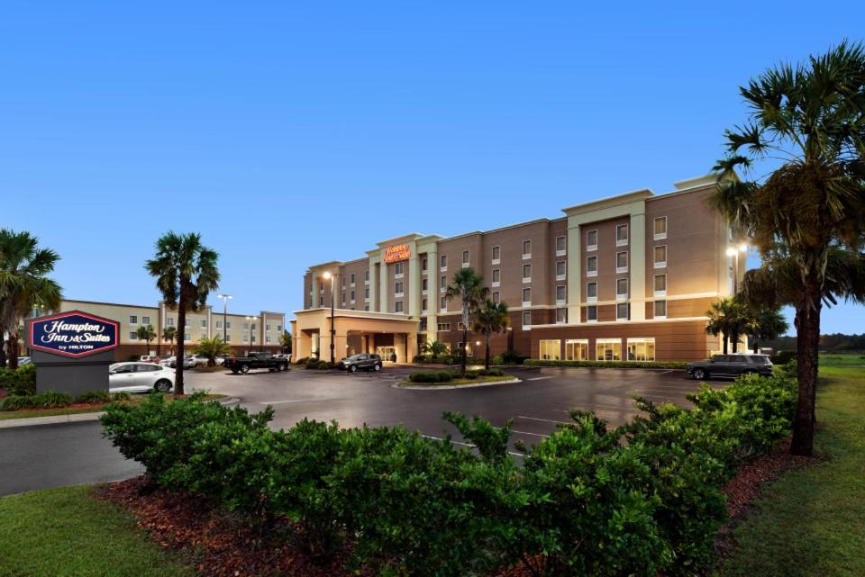 Hampton Inn & Suites Brunswick - main image