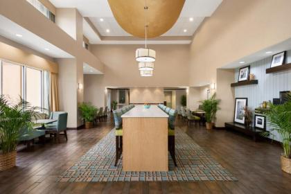 Hampton Inn & Suites Brunswick - image 18