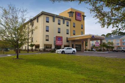 Comfort Suites Golden Isles Gateway - image 1