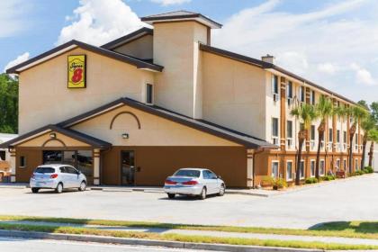 Super 8 by Wyndham Brunswick/St Simons Island Area - image 12