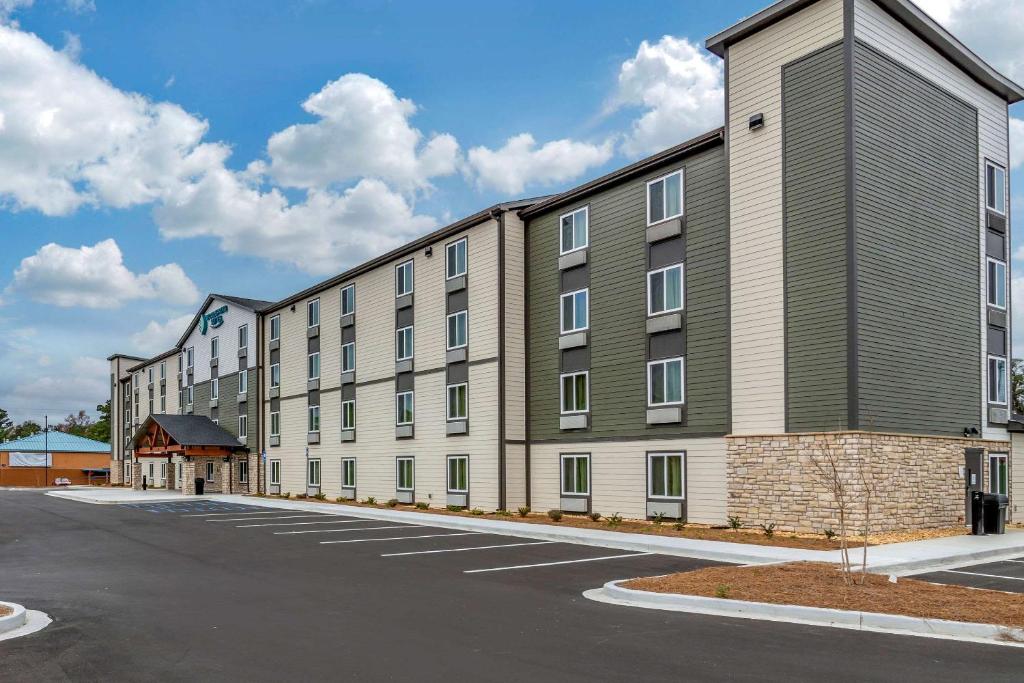 WoodSpring Suites Brunswick - image 5