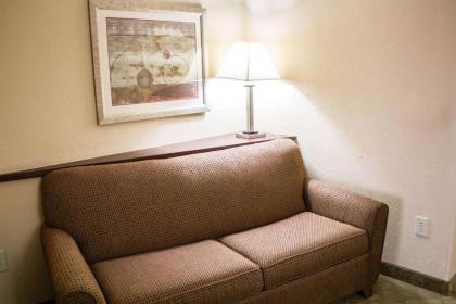 Comfort Suites Brunswick - image 9