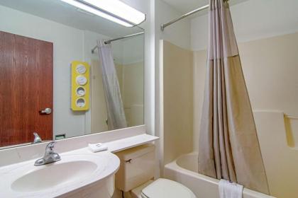 Americas Best Value Inn & Suites Brunswick - image 14