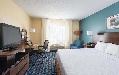 Fairfield Inn & Suites Bryan College Station - image 14