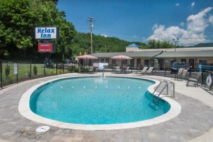 Relax Inn - Bryson City - image 2