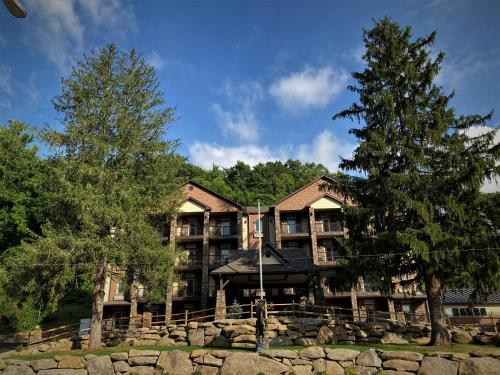 Stonebrook Lodge Bryson City - main image