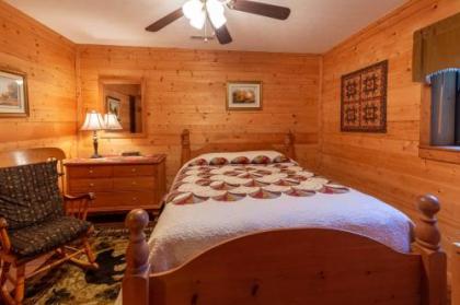 3 Bed 2 Bath Vacation home in Bryson City - image 2