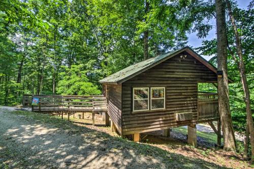 Gone Hiking Bryson City Cabin with Hot Tub and Grill - image 5