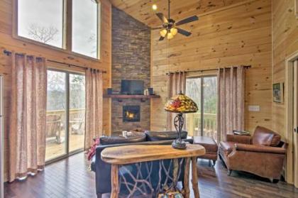 Scenic Cabin with Hot tub   15 mins to Bryson City Bryson City North Carolina