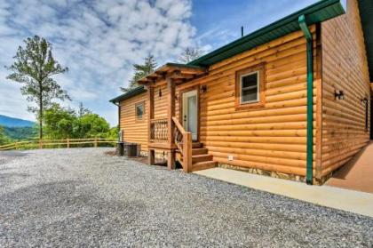 Southern Spirit Cabin - 1 Mile to Bryson City! - image 2