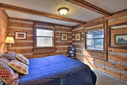 Karolina Cabin Hot Tub and Amazing Smoky Mtn Views! - image 3