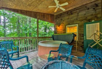 Bryson City Gone Biking Cabin with Porch and Spa Bryson City