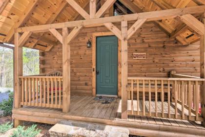 Elevated Cabin Bordering Smoky Mountain Natl Park - image 16