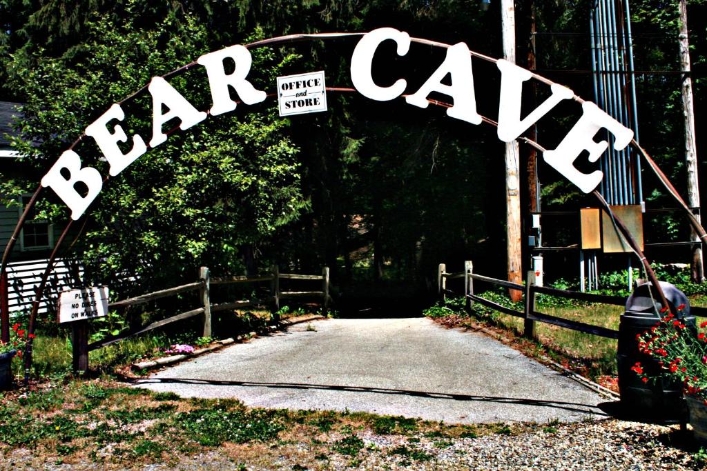 Bear Cave Camping Resort - main image