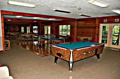 Bear Cave Camping Resort - image 7