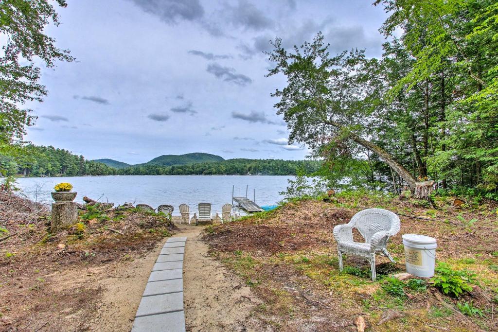 Hartford Cottage with Dock and Private BCH on Bear Pond - main image