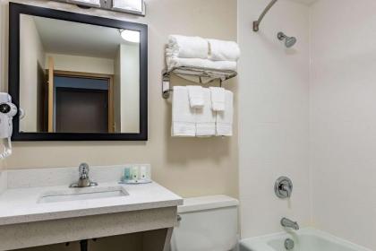 Quality Inn Bucyrus North - image 10