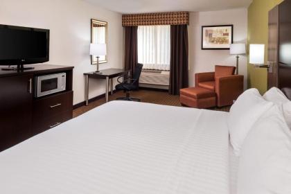 Holiday Inn Express Hotel & Suites Bucyrus an IHG Hotel - image 14