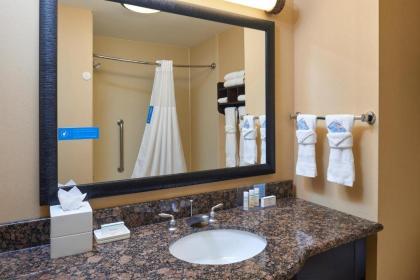 Hampton Inn & Suites Austin South Buda - image 15